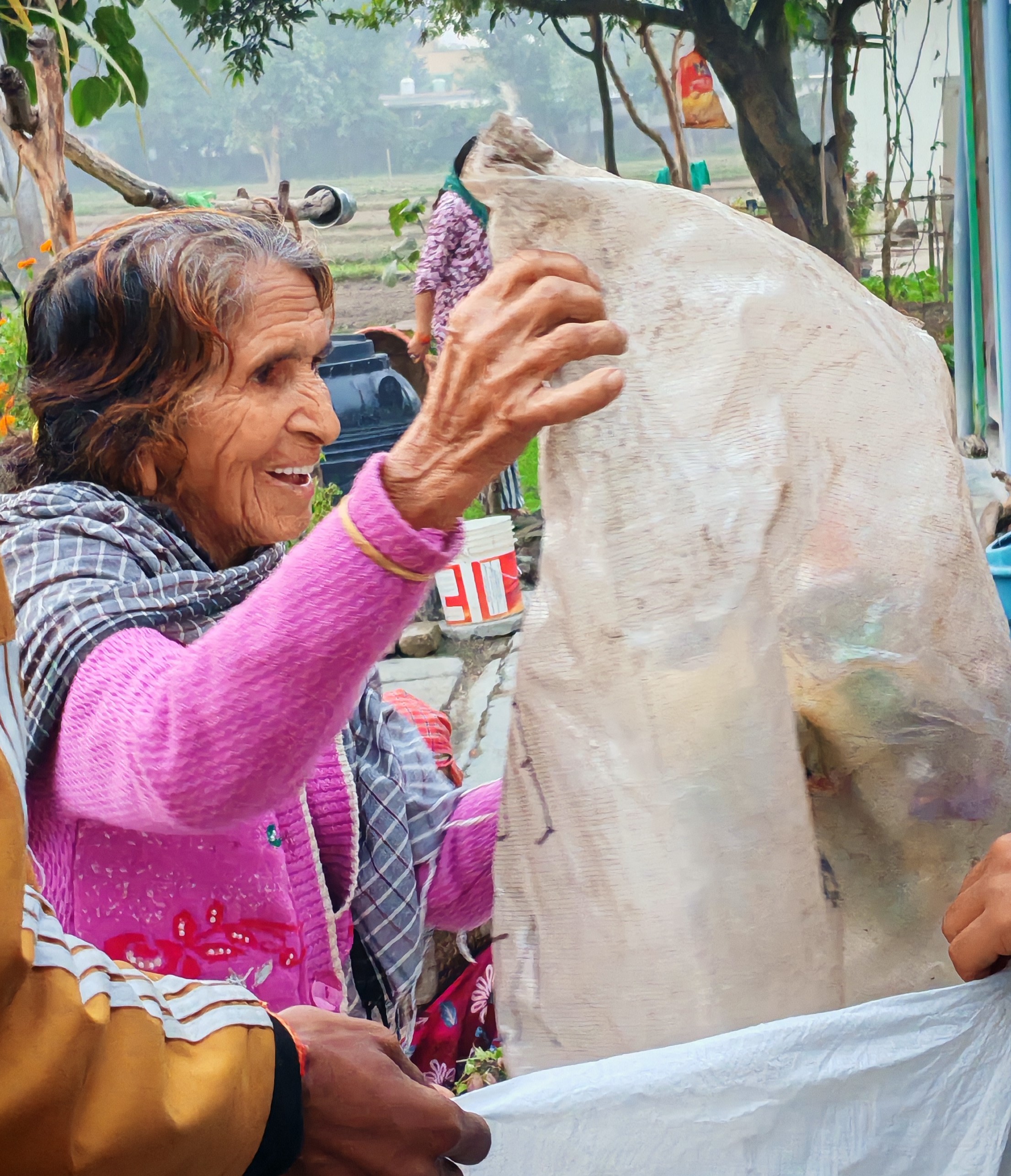 Volunteers working together